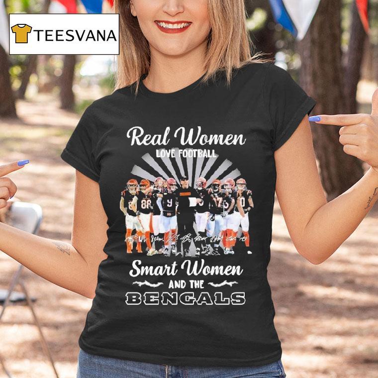 Real Women Love Football Smart Women Love The Cincinnati Bengal Signatures Players And Coach Shirt